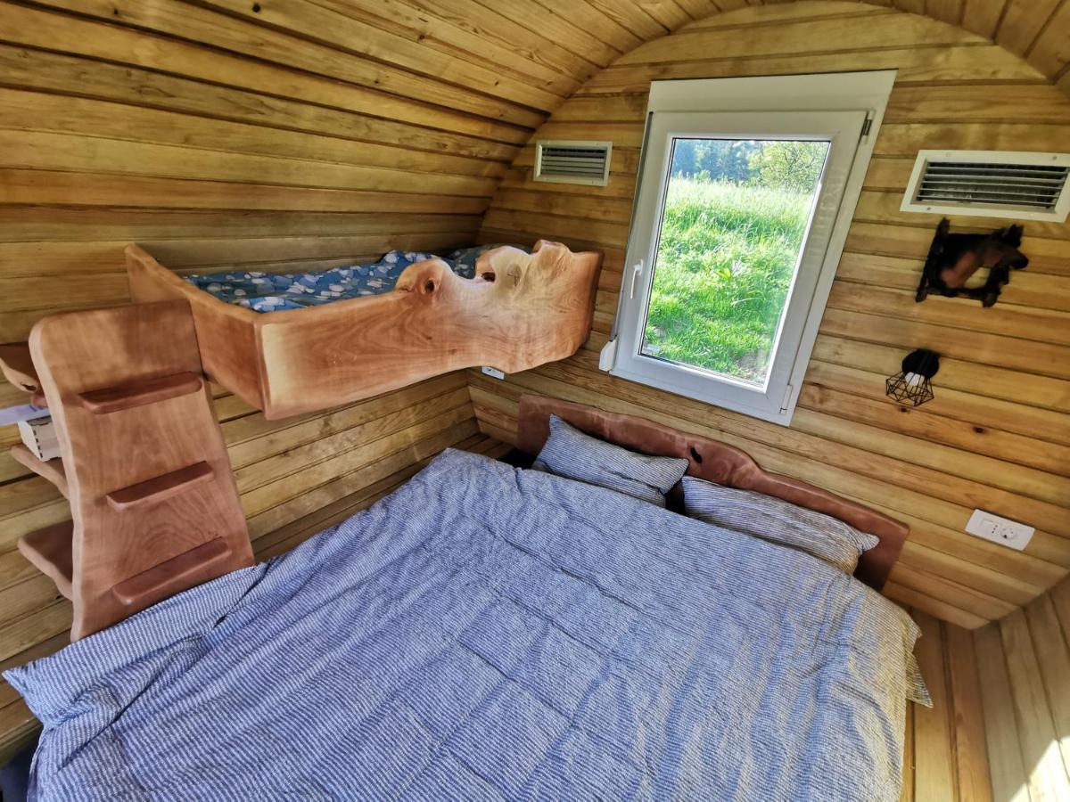Cowboy'S Land Hotell Visnja Gora Exteriör bild