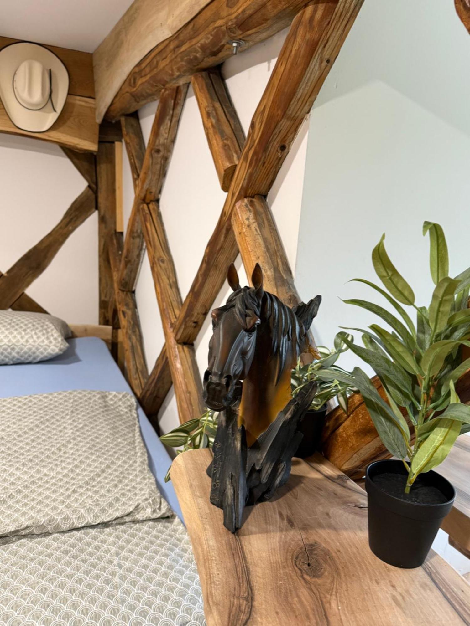 Cowboy'S Land Hotell Visnja Gora Exteriör bild
